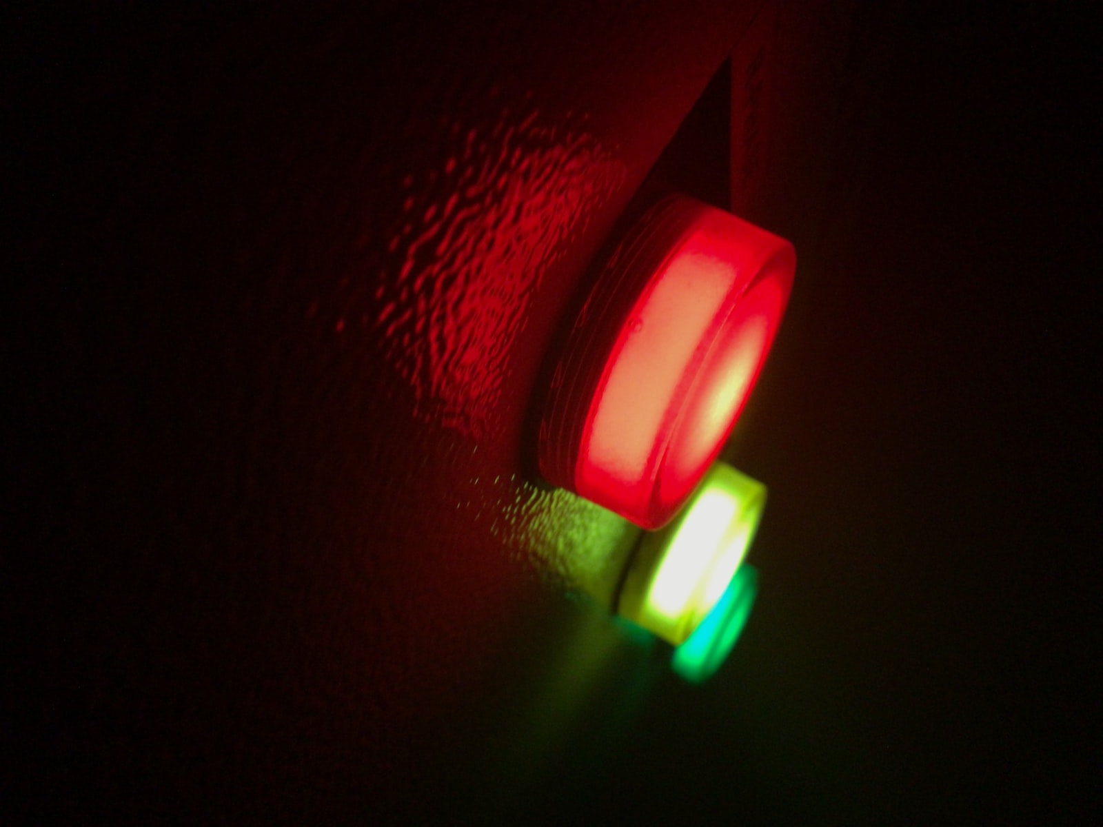 red light and green light